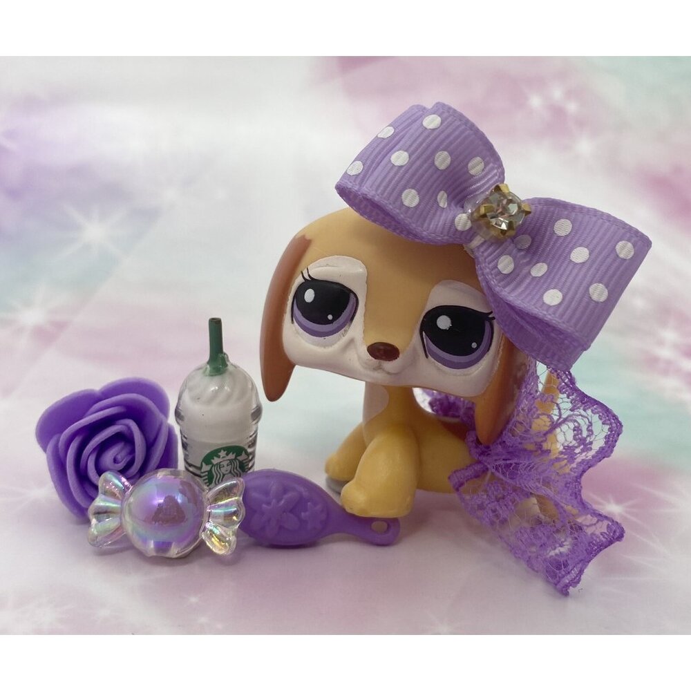 Authentic Littlest Pet Shop # 2529 Yellow Tan Cream Dachshund Purple Eyes Euro